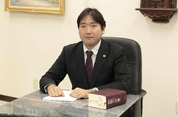 弁護士写真